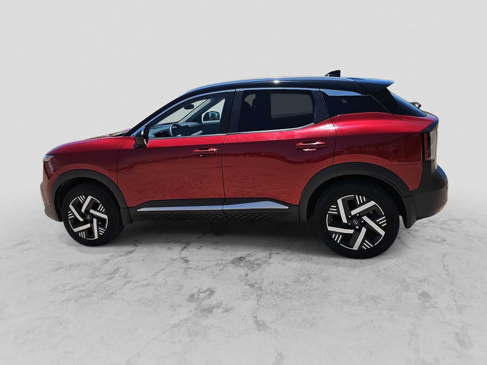 2025 Nissan Kicks — detail view