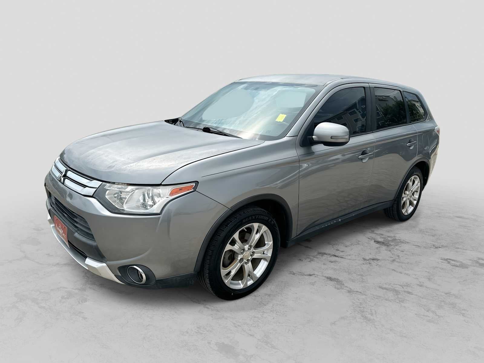 2015 Mitsubishi Outlander SE for sale on Searchshop